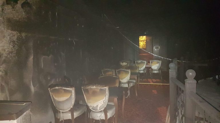 Incendiu la un restaurant din Complexul Studenţesc. FOTO