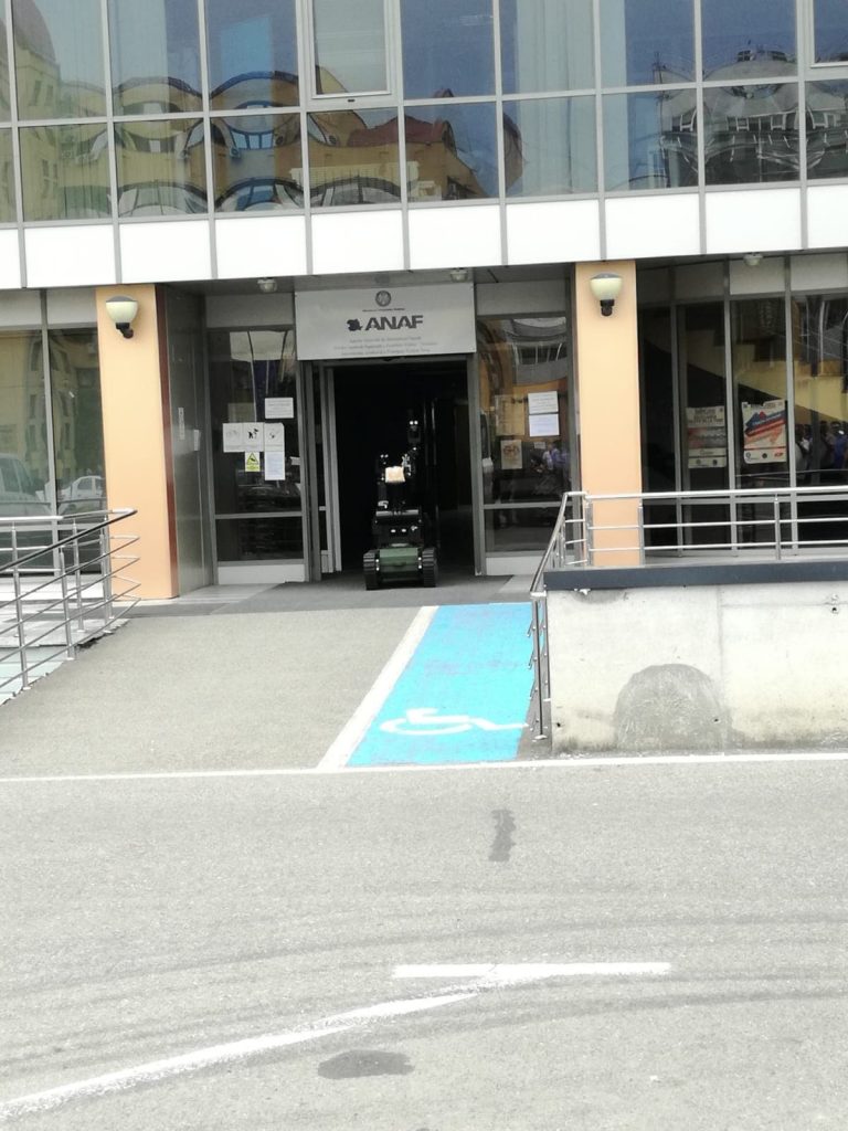 Agitație mare la Direcția Finanțelor Publice Timișoara: colet suspect!