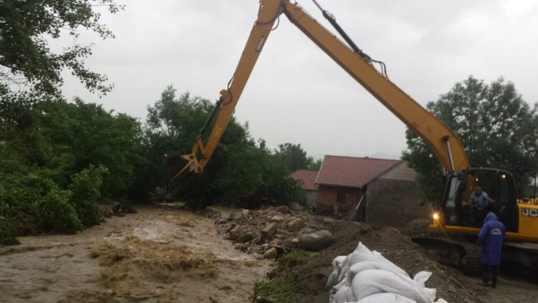 Cote de atenție depășite sau în creștere, pe râurile din Banat. Situația hidrologică pe cursurile de apă