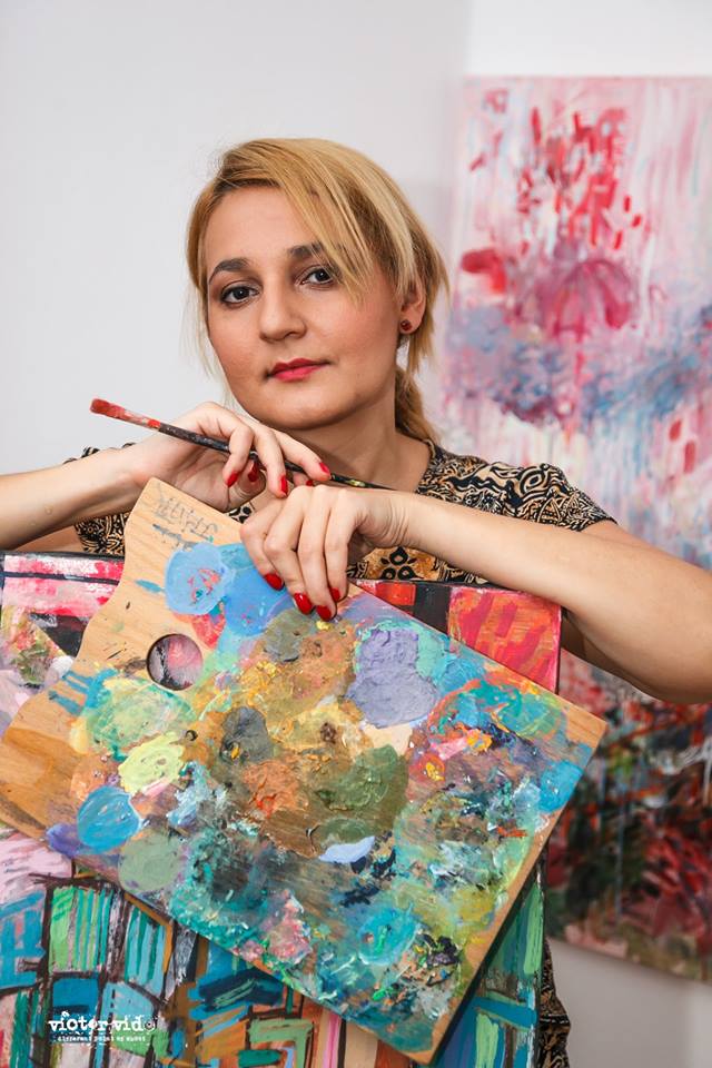 „Cred în emoțiile profunde care transformă fețele” – Interviu cu artista vizuală Anca Maria Ciofîrlă