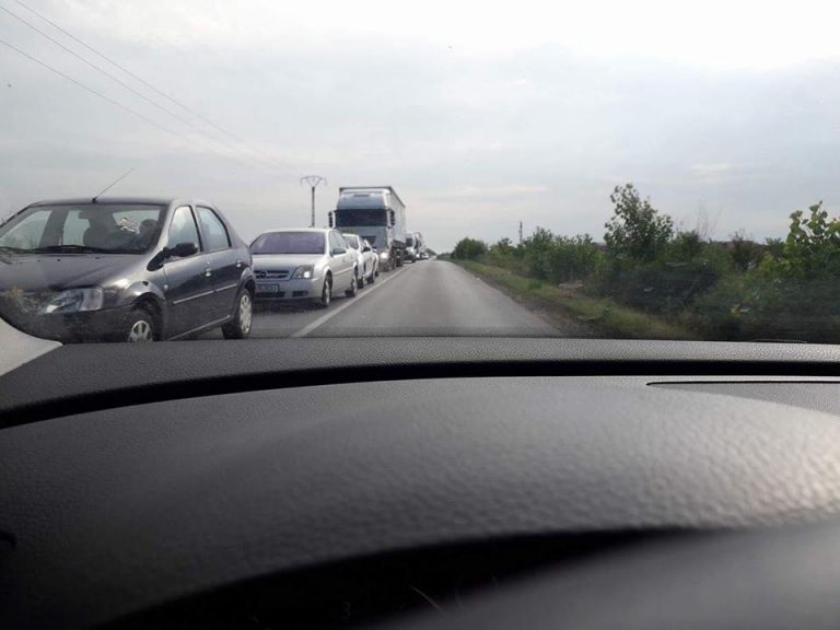 Cozi zilnice pe ruta Timișoara – Giarmata! Când încep lucrările de lărgire a drumului spre autostradă