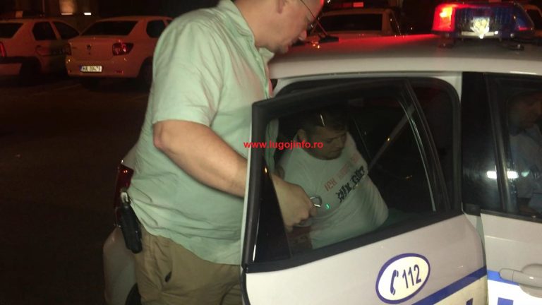 Jaf regizat pas cu pas, într-o benzinărie din Lugoj. Toată poliția, în alertă, după ce s-au furat 160.000 de lei. Video