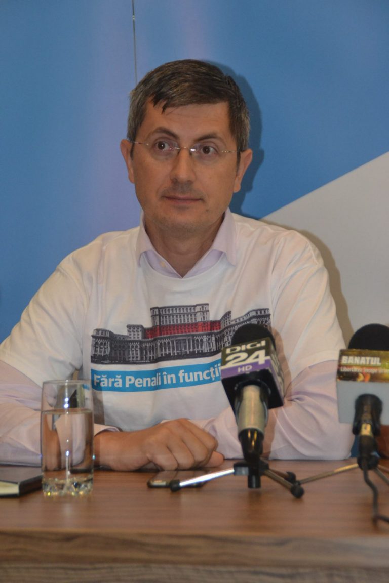 România e mai matură decât conducătorii ei, crede Dan Barna