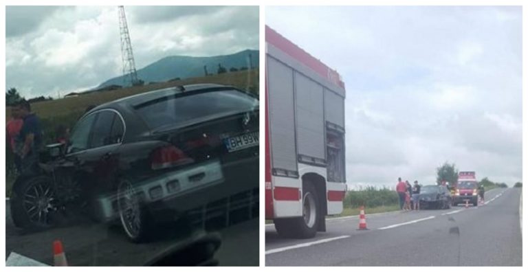 Impact violent pe contrasens! Patru oameni răniți pe o șosea din Timiș
