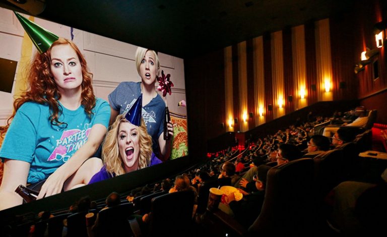 Guvernul României vrea să dea bani pentru filme