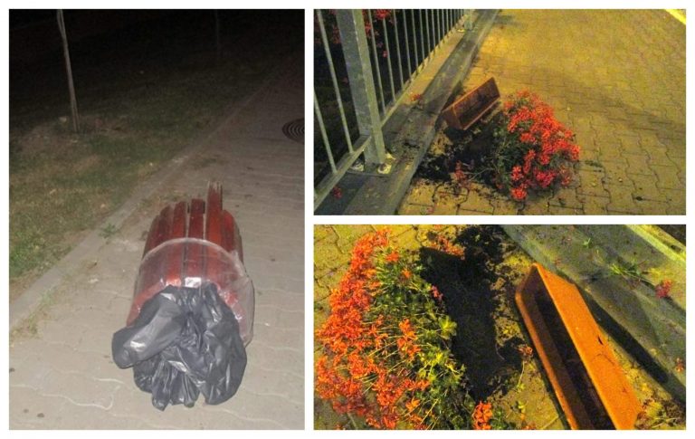 Jardinierele cu flori continuă ”să ia mințile” celor care trec pe Podul Michelangelo. Ultima întâmplare!