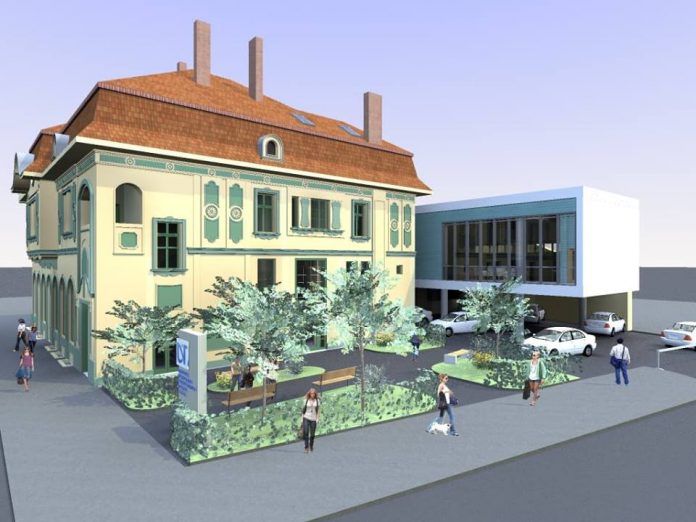 41166784_1637381549724511_2073623211374804992_n