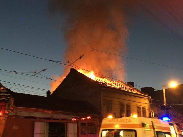 Incendiu puternic în Piața Traian! Ce se întâmplă în acest moment acolo Foto – Video