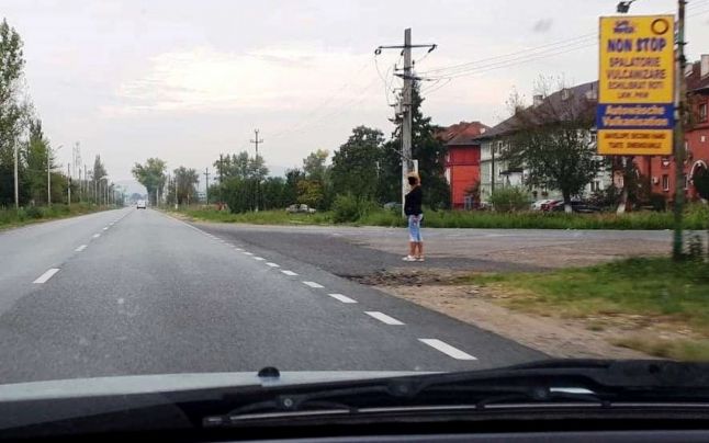 Record de amenzi pentru prostituție, în Caraș-Severin: “La fabrică nu mă ia nimeni, salariul e mic. Aici câştig cât vreau”