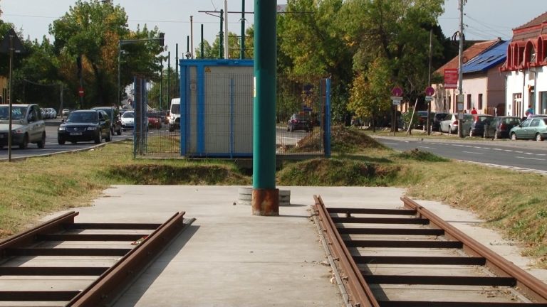 Staţia de monitorizare a aerului încă aşteaptă să fie mutată! Foto- Video