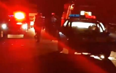 Doi polițiști din vestul țării, răniți în trafic, în timp ce urmăreau un șofer fugar