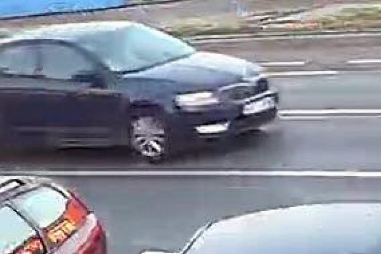 Șofer căutat în vest după ce a lovit un băiețel ce se îndrepta spre scoală și a fugit! VIDEO