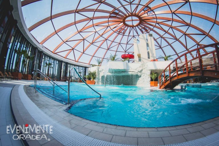 Aquaparkul de 20 milioane de euro face încasări uriașe! Românii stau la coadă să intre aici