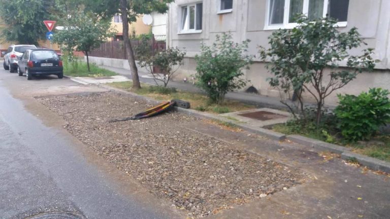 Firme de construcții, sancționate pentru că nu au refăcut străzile sparte