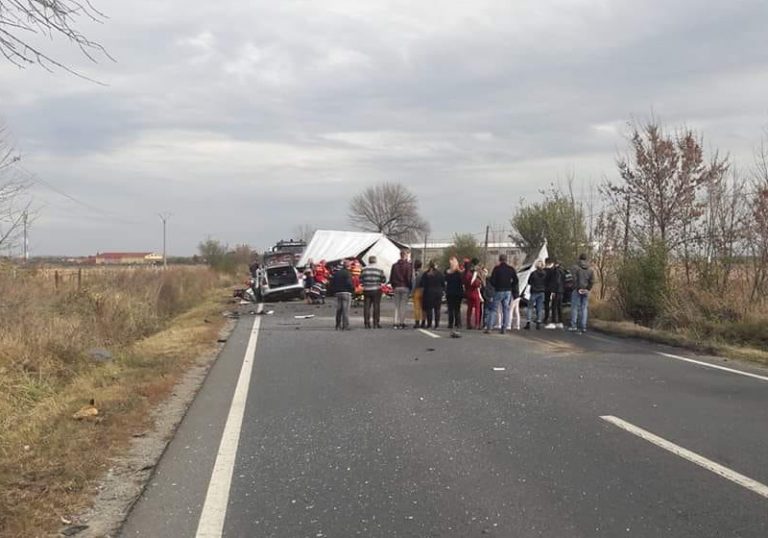 Accident cu un mort și doi răniți, duminică la prânz, pe un drum din vestul țării!