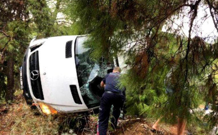 Membrii unei familii de români au murit în prima zi de concediu, într-un accident teribil!