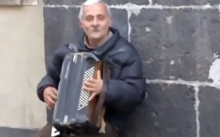 Asemănare izbitoare cu liderul PSD. Cine este personajul care face vâlvă printre internauți