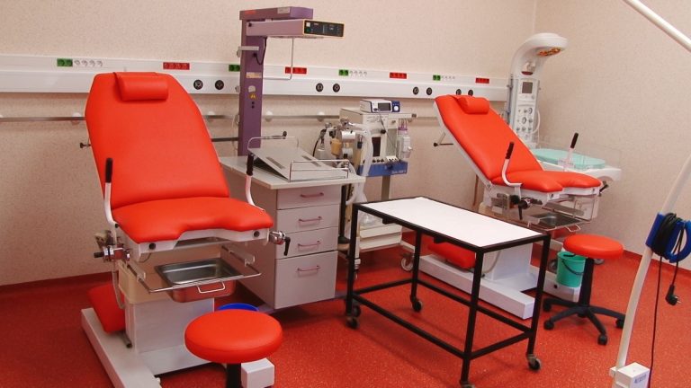 Sala de naşteri a Maternităţii Bega la standarde occidentale! Foto – Video