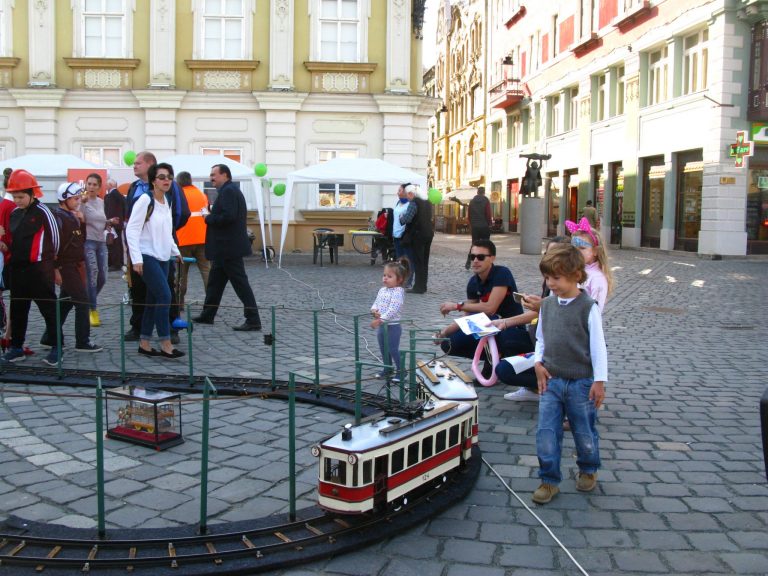 Ziua Serviciilor Publice din Timișoara a devenit o nouă zi dedicată celor mici. Video