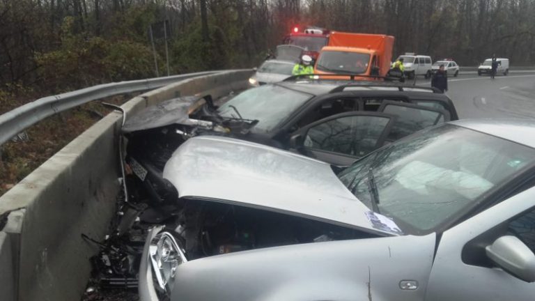 Patru victime după un accident pe DN66!
