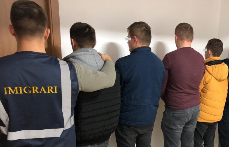 Sârbi prinși la muncă ilegală în Timiș