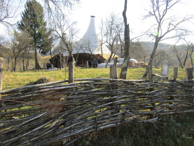 De la Cripta Măresei la răchia lui Nelu Duleanţ şi pancovele făcute de tanti Letiţia