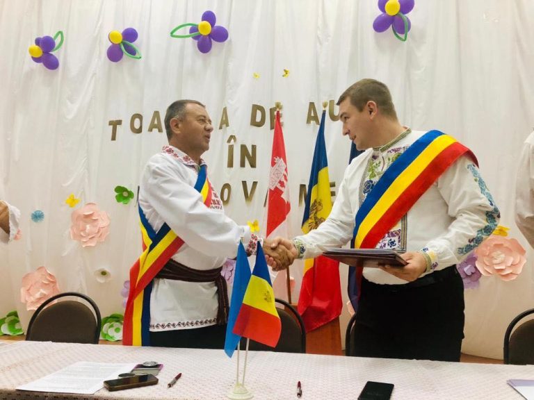 Localnicii din Ghiroda, ”frați” cu moldovenii! Primăria a semnat un acord de cooperare cu o localitate din Republica Moldova