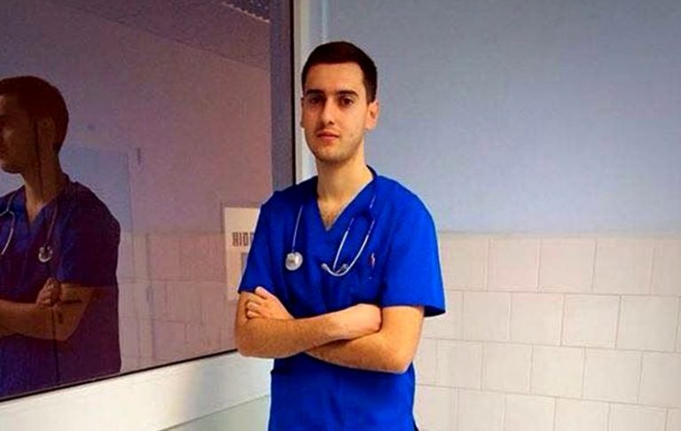 Bătaie de joc în sănătate! Cum îi umilește statul pe medicii rezidenți cu origini românești