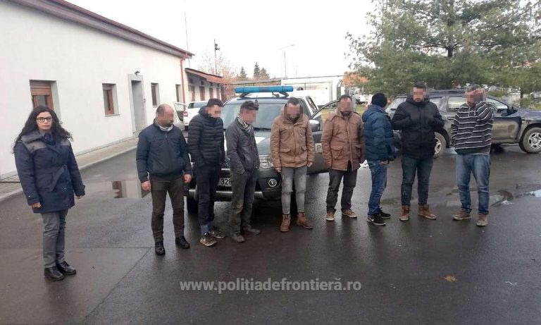 Grup de migranți prins la Sânnicolau Mare. Video