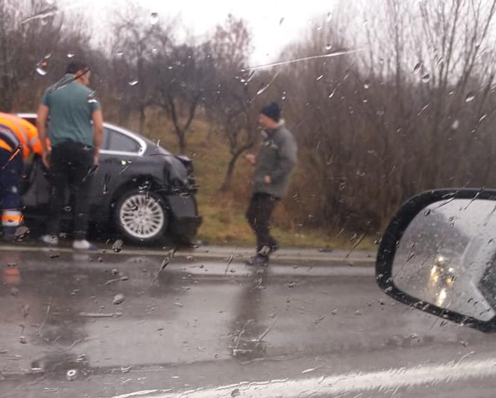 Accident teribil cu două mașini și un TIR pe ruta Lugoj-Deva!