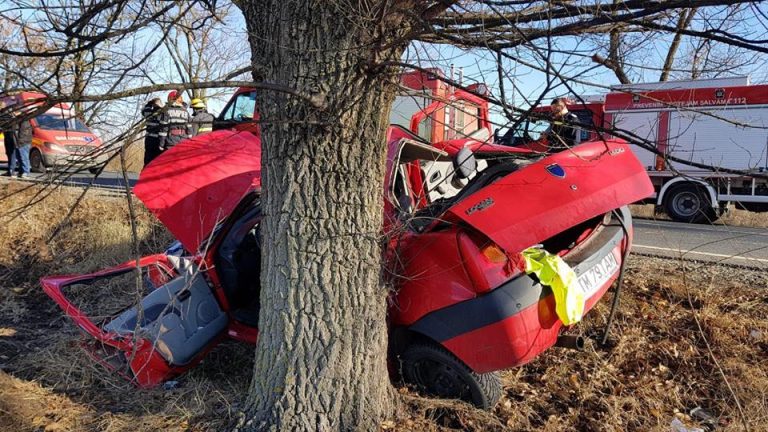 Al doilea accident rutier în Arad, astăzi! Două persoane rănite! FOTO