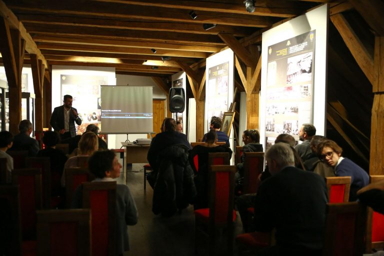 Contribuția Banatului la Unirea de la 1918 văzută cu ochii larg deschiși, spre adevăr, ai unor bănățeni dedicați istoriei Video