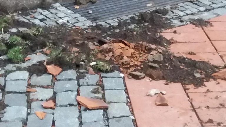 A început de ieri să cadă…