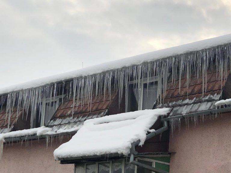 Atenție! Pericolul care îi paște pe pietonii din Timișoara. FOTO