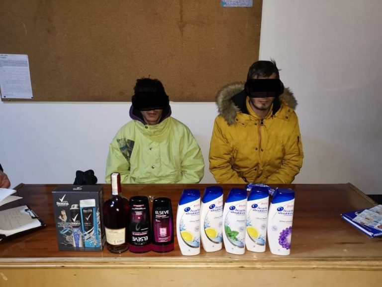 Șampon, alcool și deodorant – ce mai fură hoții din Timișoara