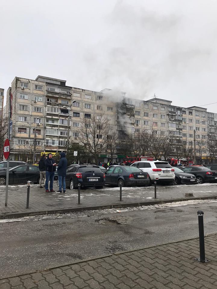 VIDEO. Incendiu puternic într-un bloc din apropierea Spitalului Județean Timișoara