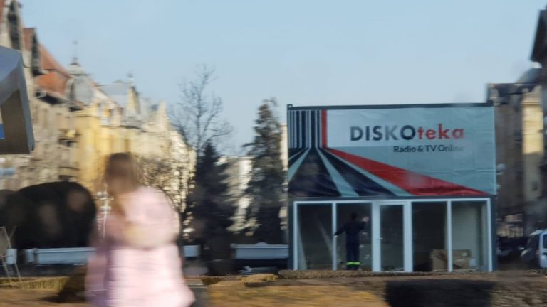 Primarul face verificări în privința containerelor din Piața Victoriei. Poliția începe anchetă