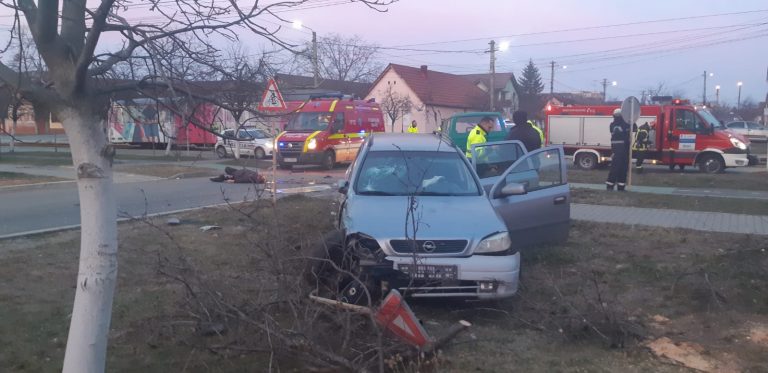 Accident mortal în vestul țării! Un bărbat a zburat prin parbriz! FOTO