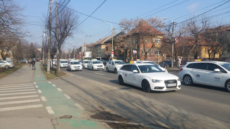 Taximetriștii din Timișoara nu au mai ajuns la București. Protestul s-a amânat