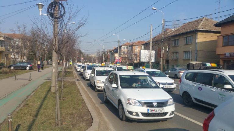 Ziua în care taximetrele din Timișoara dispar! Șoferii de TAXI pleacă la protestul din București