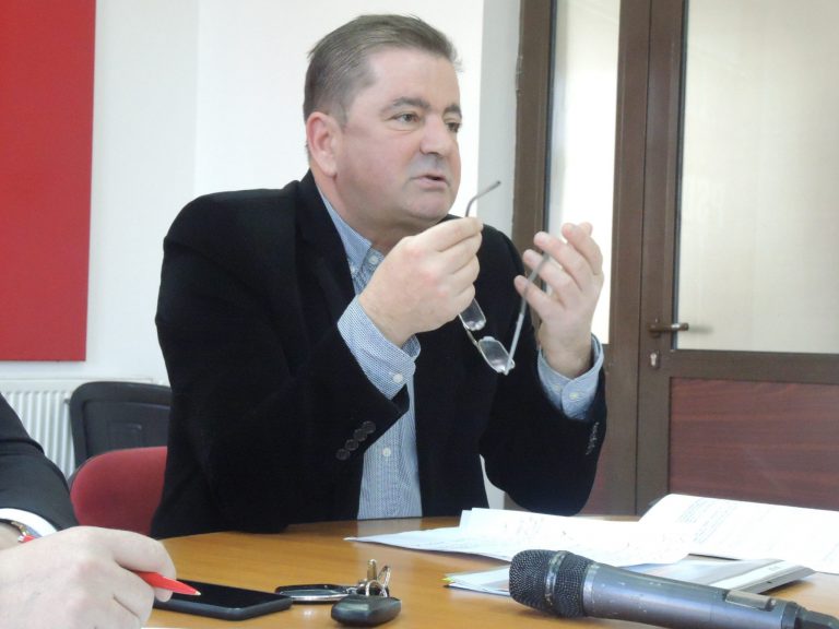 Schimbarea conducerii Aeroportului Timișoara duce la proces