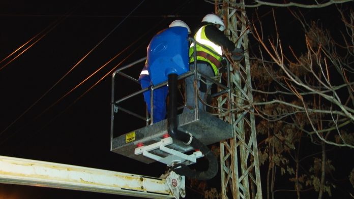 ROBU TAIE CABLURILE.Still065