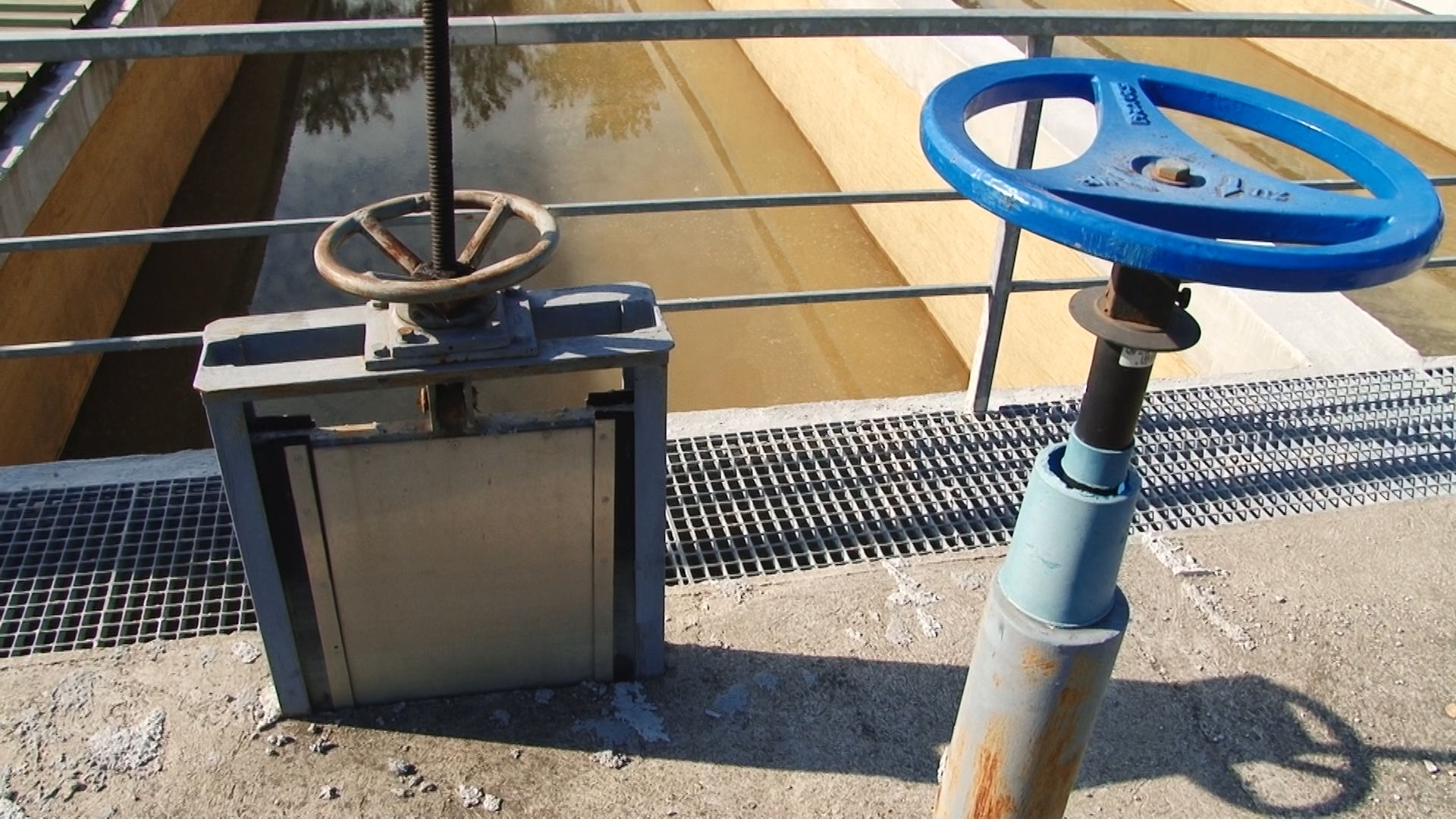 Aquatim atenționează Nu irosiți apa, folosițio cu măsură