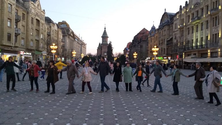 ”Jos Clanul Dragnea” Protest la Timișoara și în marile orașe. În Piața Victoriei au fost Mihai Șora și Rareș Bogdan FOTO-VIDEO