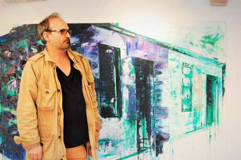 „Condiția achiziționării mele? Să fiu prins pe picior greșit” Interviu cu artistul vizual Ioan Augustin Pop