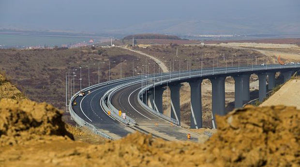 Începe construcția celei mai ,,tari” autostrăzi din România. Va avea nouă tunele de cinci kilometri