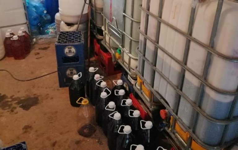 Captură-record de alcool contrafăcut