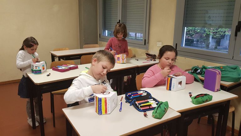 Copiii românilor din Italia au (re)descoperit arhitectura de acasă FOTO