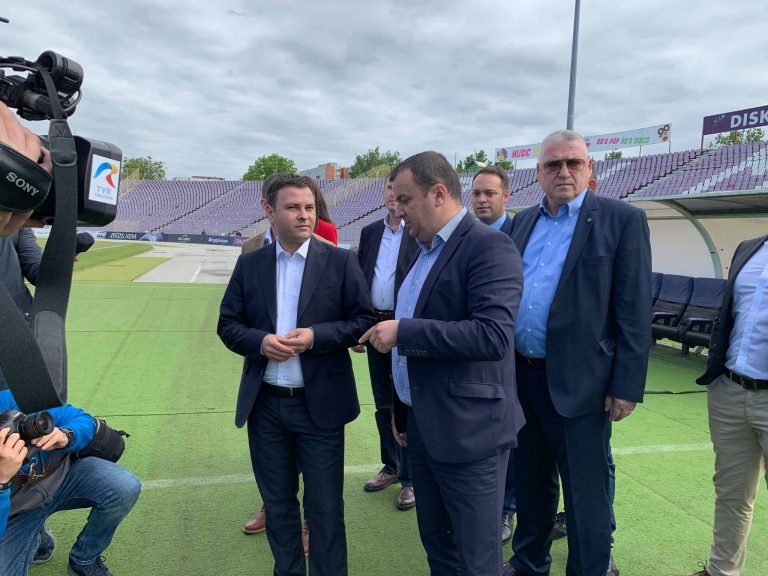 Vicepremierul României se află la Timișoara. Prima oprire: Stadionul Dan Păltinișanu VIDEO