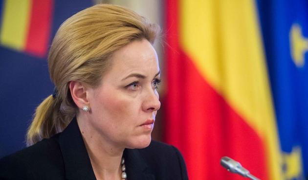 Carmen Dan şi-a dat demisia de la Ministerul de Interne: „Cred că PSD a cedat în faţa lui Iohannis”